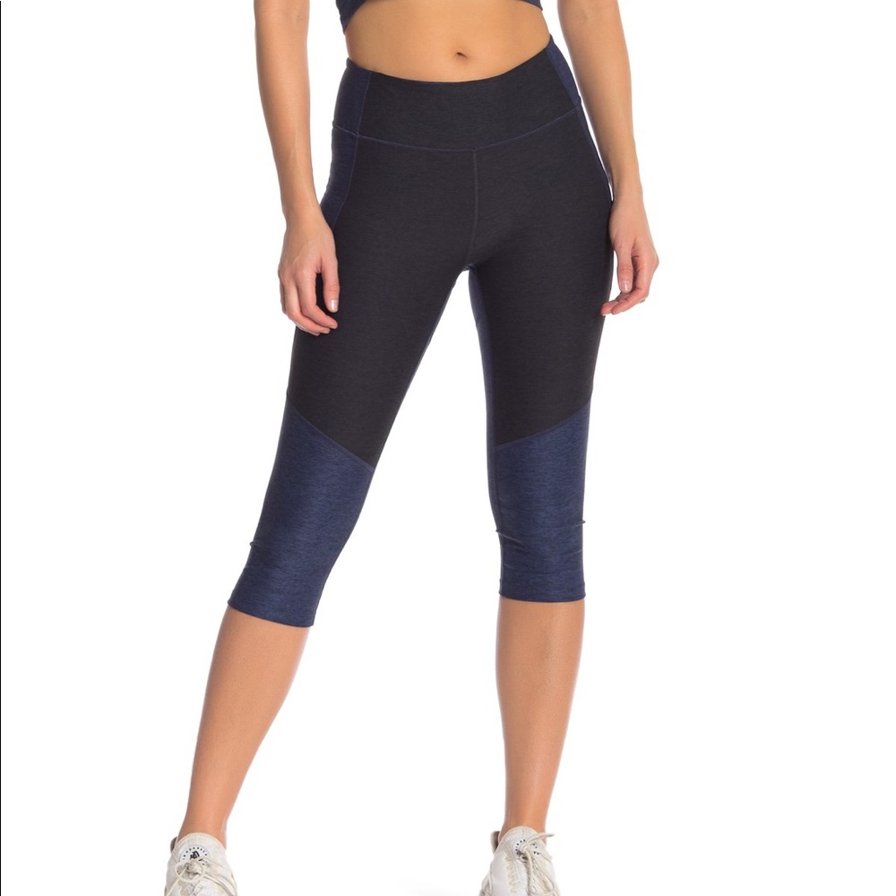 NEW W/Tags! OUTDOOR VOICES size Medium